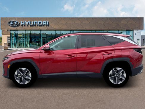 New 2026 Hyundai Tucson SEL image 3