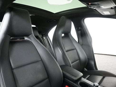 Used 2019 Mercedes-Benz CLA 250 image 21