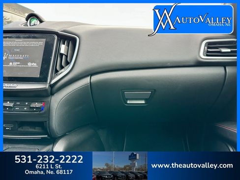 Used 2017 Maserati Ghibli S Q4 AWD/4WD image 45