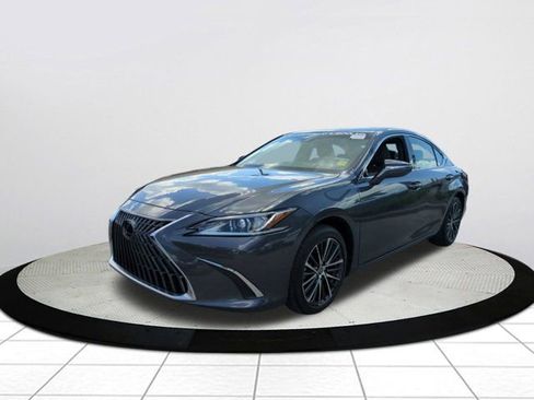 Used 2024 Lexus ES 350 w/ Premium Package image 8