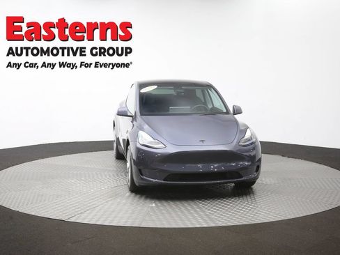 Used 2023 Tesla Model Y Long Range AWD/4WD image 47