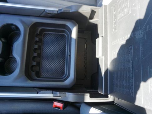 Used 2021 RAM 1500 Big Horn image 23