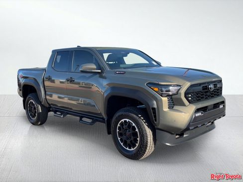 Certified 2025 Toyota Tacoma TRD Off-Road w/ TRD Off Road Upgrade Package image 8