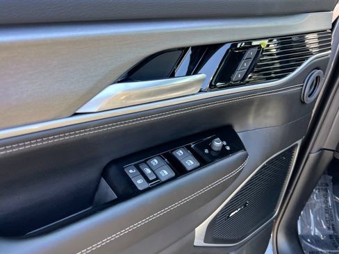 New 2026 Jeep Grand Wagoneer Limited AWD/4WD image 23