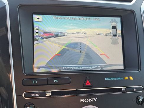 Used 2018 Ford Explorer Limited image 14