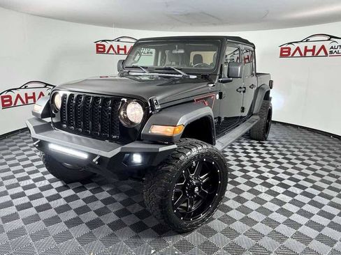 Used 2020 Jeep Gladiator Sport w/ Quick Order Package 24S AWD/4WD image 3