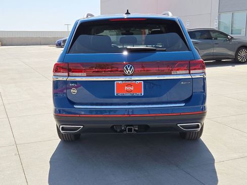 Used 2025 Volkswagen Atlas SEL image 10