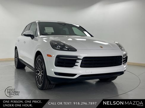Used 2020 Porsche Cayenne S image 4