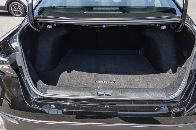 Used 2026 Nissan Sentra SV w/ Floor Mat Package FWD image 27