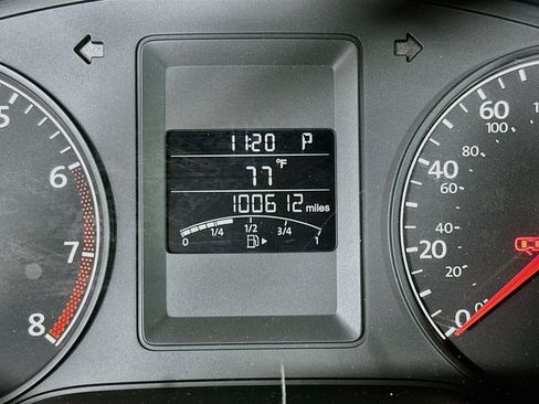 Used 2011 Volkswagen Jetta Sedan FWD image 19