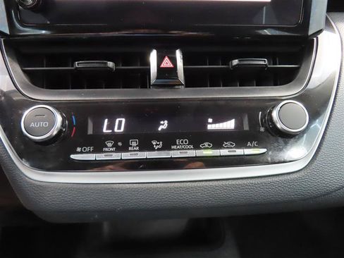 Used 2023 Toyota Corolla LE FWD image 21