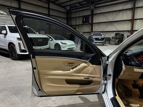Used 2014 BMW 528i Sedan RWD image 11