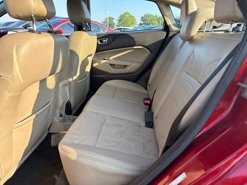 Used 2016 Ford Fiesta Titanium FWD image 10