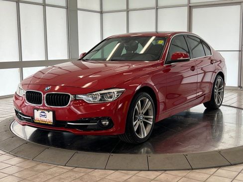 Used 2017 BMW 330i xDrive Sedan AWD/4WD image 3