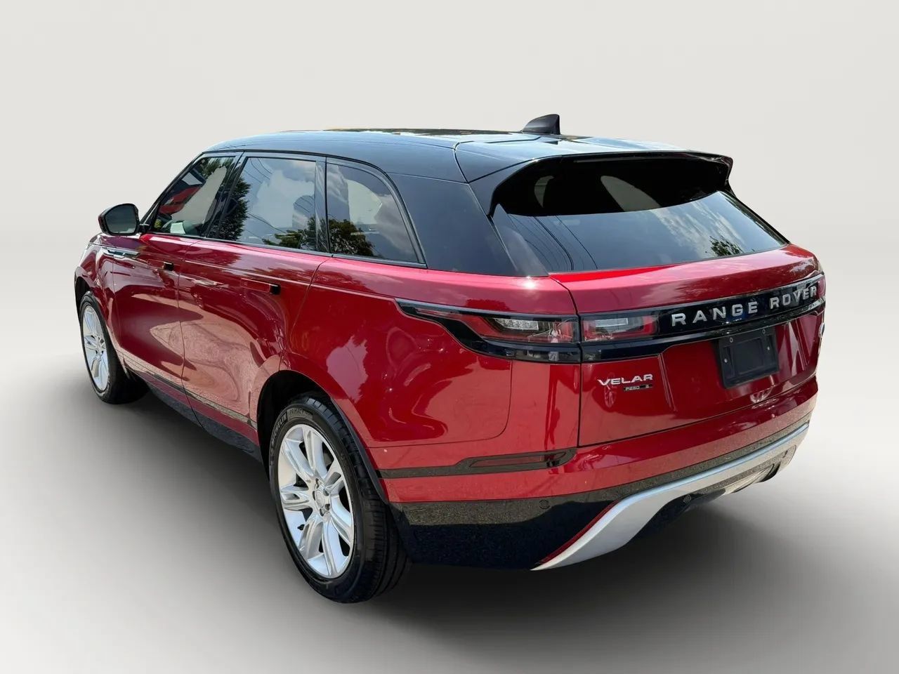 Used 2020 Land Rover Range Rover Velar S AWD/4WD image 5