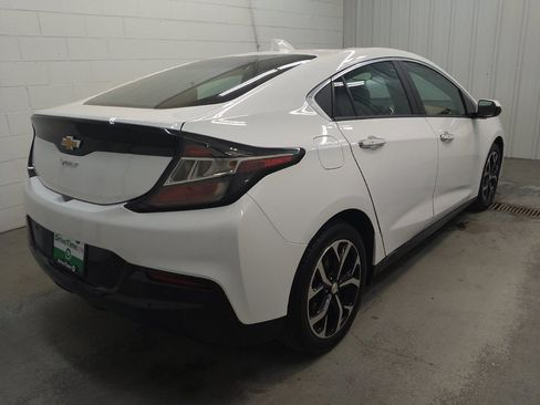 Used 2017 Chevrolet Volt Premier w/ Driver Confidence II Package FWD image 10