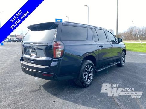 Used 2023 Chevrolet Suburban Z71 w/ Luxury Package AWD/4WD image 7