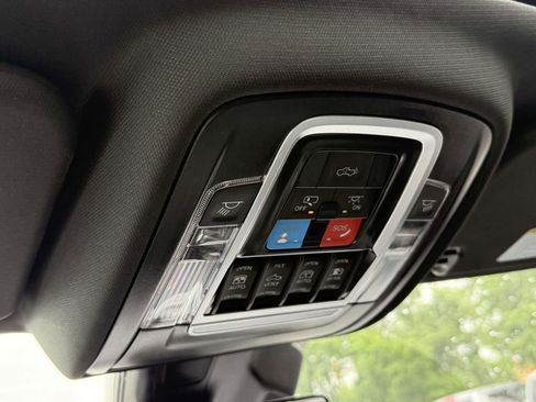 New 2026 RAM 1500 4x4 Crew Cab image 28