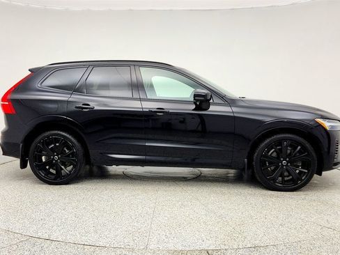 Used 2024 Volvo XC60 T8 Ultimate w/ Protection Package Premier AWD/4WD image 4