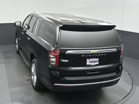 Used 2024 Chevrolet Suburban High Country AWD/4WD image 40