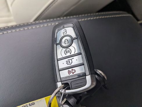 Certified 2019 Ford Explorer Platinum AWD/4WD image 37