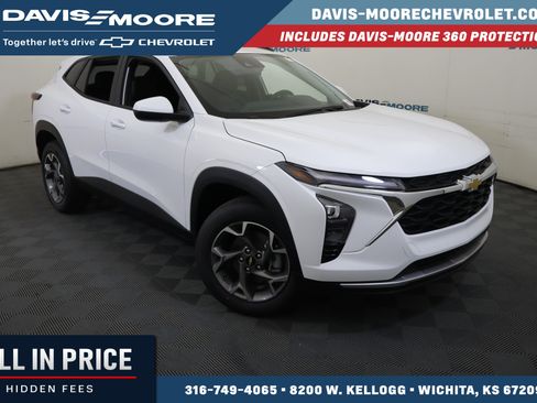 New 2026 Chevrolet Trax LT w/ LT Convenience Package FWD image 1