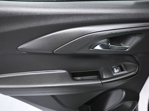 Used 2024 Chevrolet TrailBlazer LT w/ Convenience Package image 19