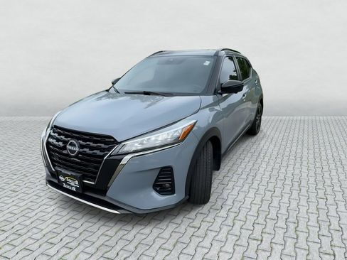 Certified 2024 Nissan Kicks SR w/ SR Premium Package FWD image 3