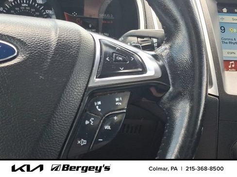 Used 2017 Ford Edge SEL w/ Equipment Group 201A AWD/4WD image 25