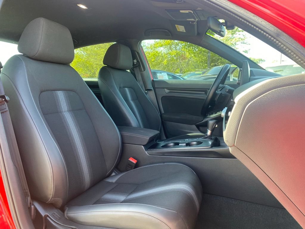 Used 2023 Honda Civic Sport image 32