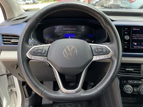 Used 2024 Volkswagen Taos SE FWD image 13