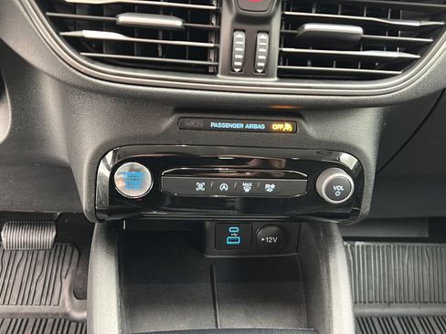 Used 2023 Ford Escape Active w/ Tech Pack #1 AWD/4WD image 17