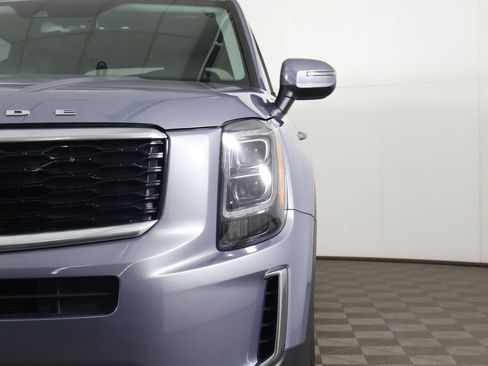 Used 2022 Kia Telluride EX w/ EX Premium Package AWD/4WD image 17