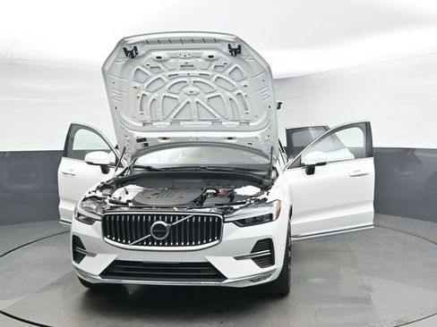 Used 2023 Volvo XC60 B5 Ultimate AWD/4WD image 53
