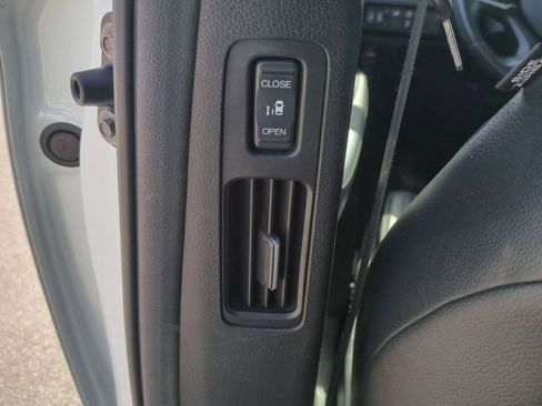 Used 2023 Honda Odyssey EX-L image 28