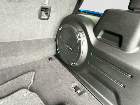 Used 2022 Jeep Wrangler Unlimited Sahara w/ Cold Weather Group AWD/4WD image 31