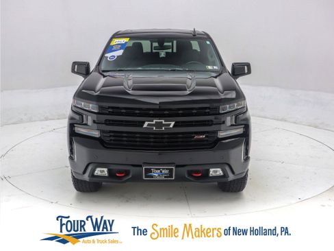 Used 2020 Chevrolet Silverado 1500 LT Trail Boss image 9