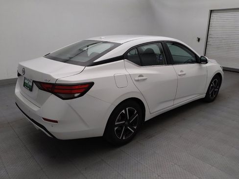 Used 2024 Nissan Sentra SV FWD image 9