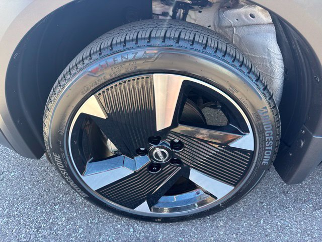 Certified 2025 Nissan Kicks SR AWD/4WD image 32