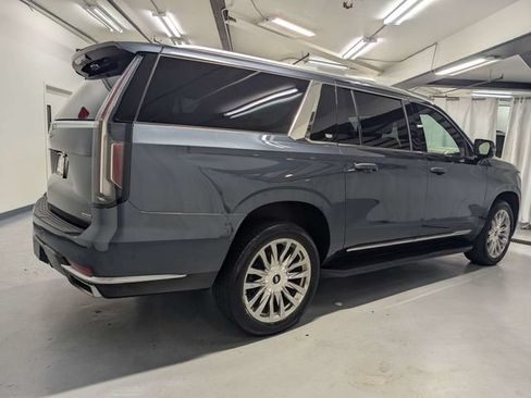 Used 2021 Cadillac Escalade ESV Premium Luxury AWD/4WD image 3