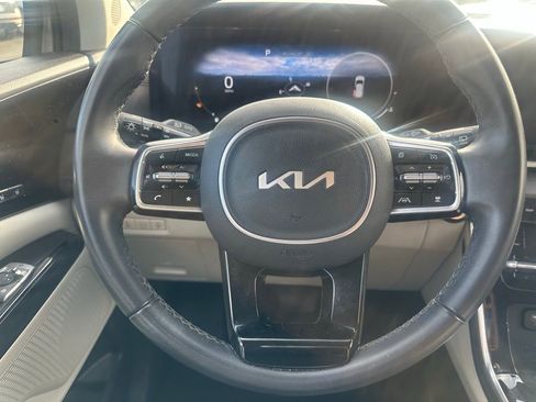 Used 2024 Kia Carnival SX image 25