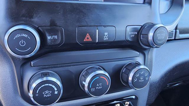 Used 2024 RAM 2500 Big Horn w/ Off Road Package AWD/4WD image 16