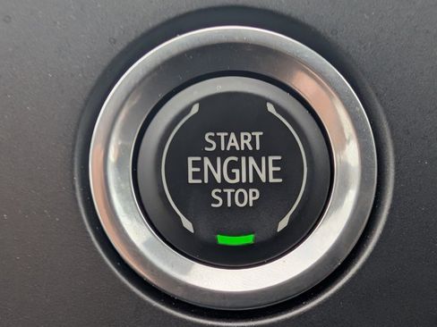 Used 2021 Chevrolet Blazer LT image 24