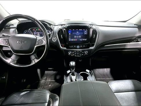Used 2021 Chevrolet Traverse RS image 7