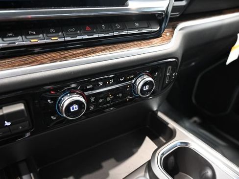 New 2026 GMC Sierra 1500 Elevation w/ Elevation Premium Package AWD/4WD image 20
