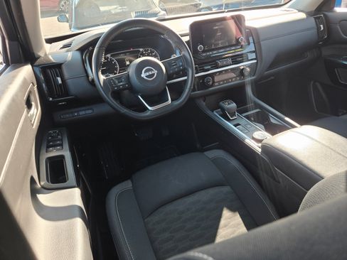 Certified 2024 Nissan Pathfinder SV AWD/4WD image 9