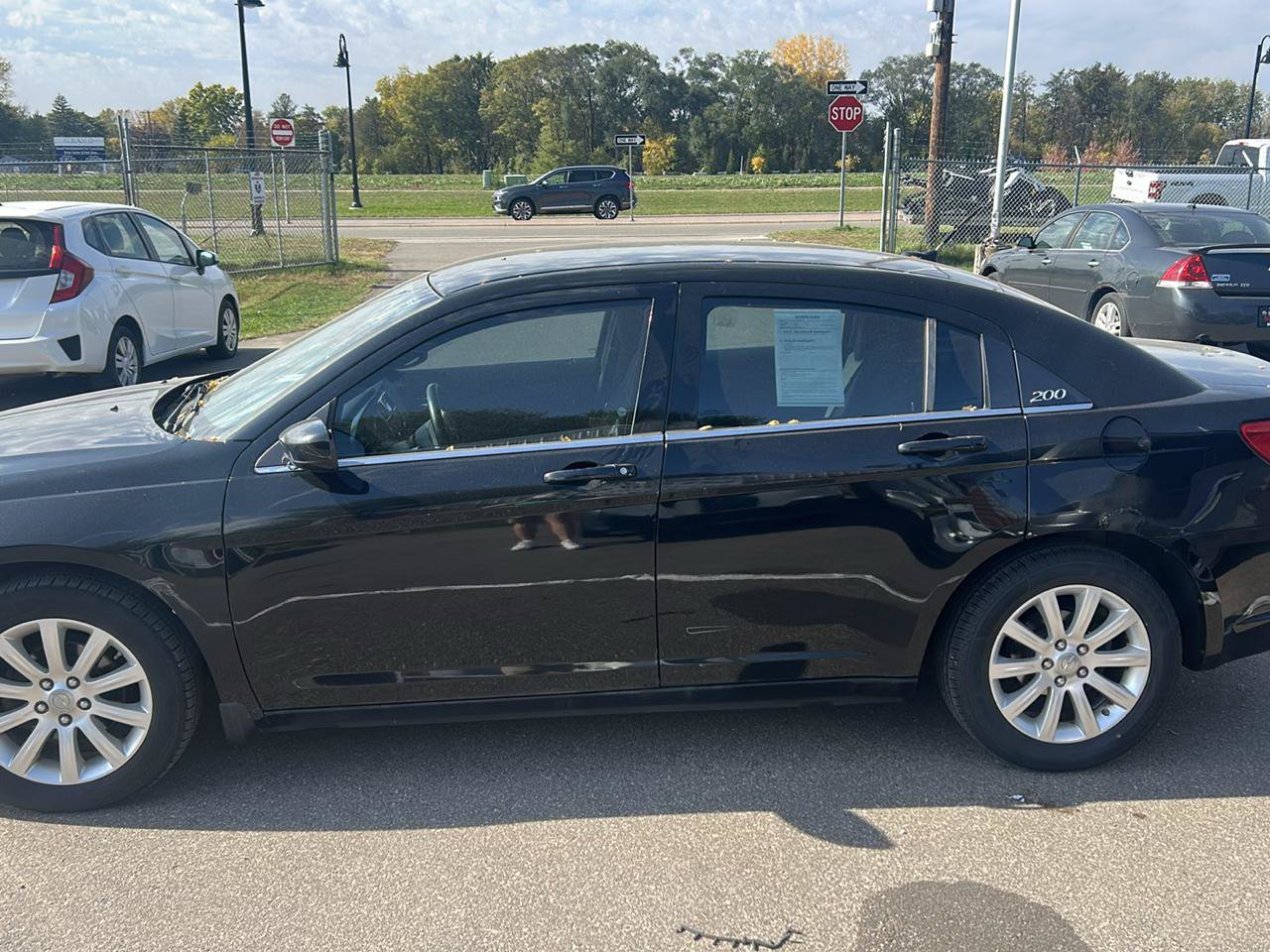 Used 2013 Chrysler 200 Touring FWD image 8