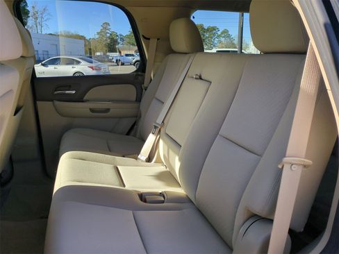 Certified 2011 GMC Yukon SLE image 22