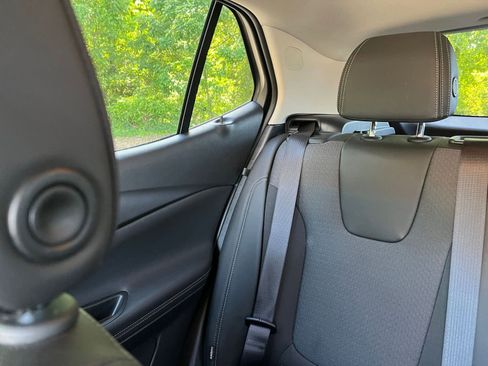 Used 2025 Buick Encore GX Preferred FWD image 38