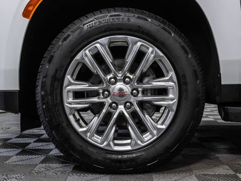 Used 2023 GMC Yukon SLT w/ SLT Luxury Package AWD/4WD image 49